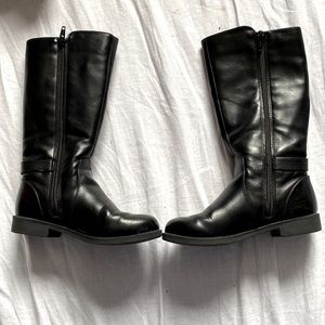 The childrens place girls size 12 black long boots